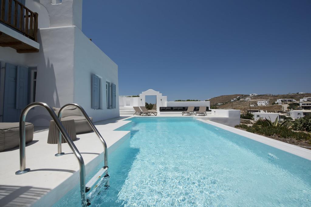 Pearl Near Ornos By Diles Villa